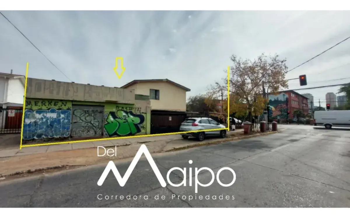 Gran Propiedad Esquina, Con Excelente Ubicación (rebajado) - Imagen 1