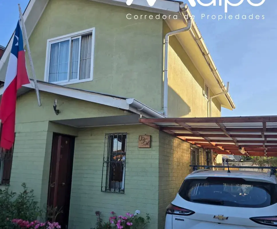 Cómoda Y Amplia Casa En Pasaje Seguro. - Imagen 1